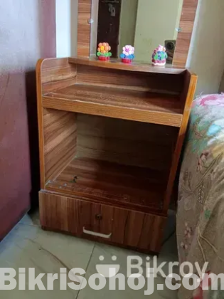 Dressing table bhitore glass ney